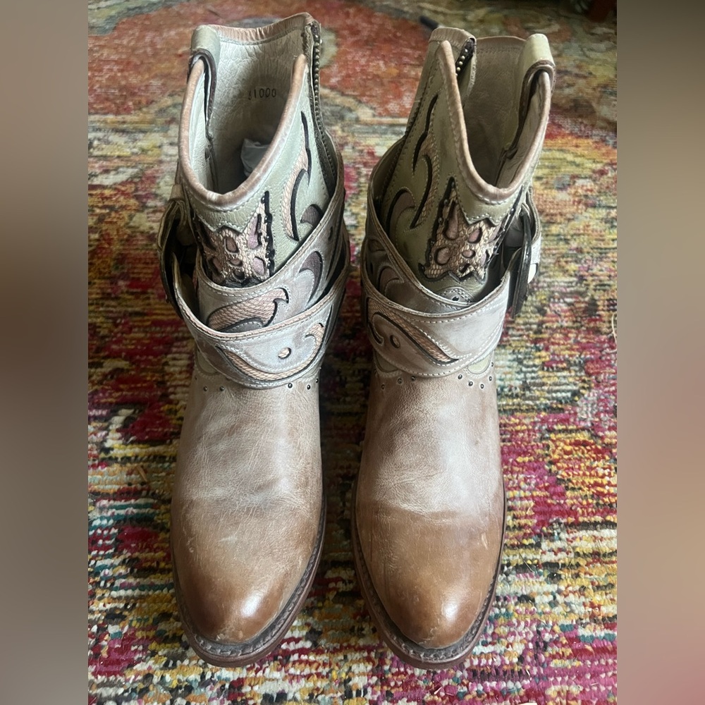 ** Sold ** Freebird OG Tash Size 11 - Picture 2 of 5